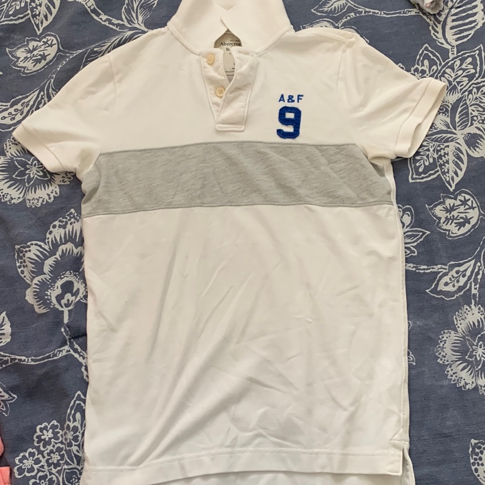White Abercrombie & fitch muscle shirt